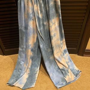 Elastic waist tie dye pants